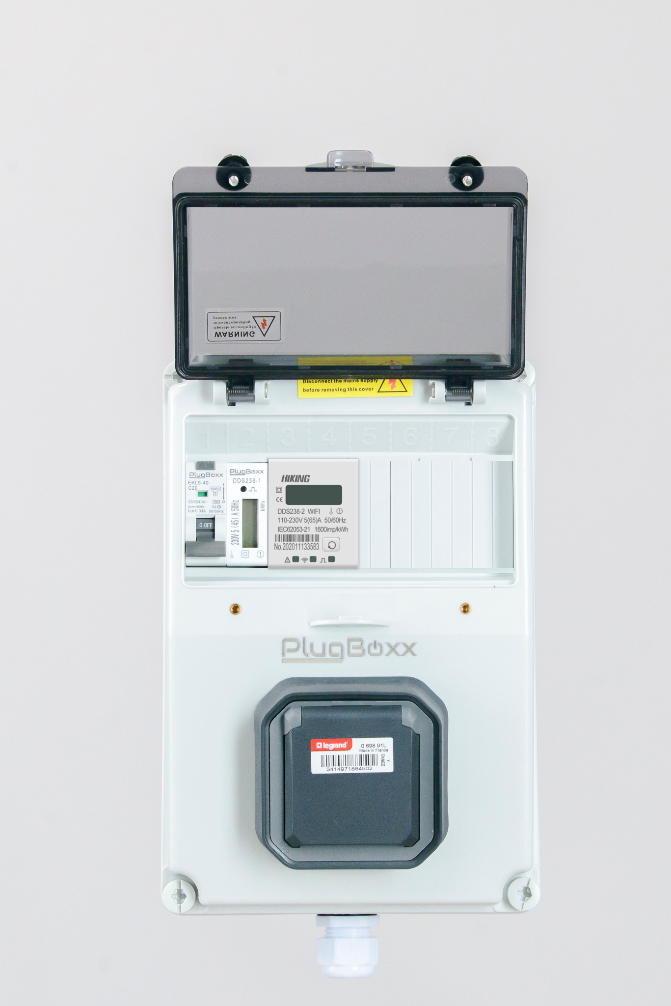 Prise Plexo intégré avec protection, compteur et contacteur connecté et horloge