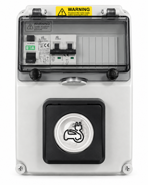 Coffret de recharge PlugBoxx avec prise renforcée Mureva, capot transparent et protections électriques intégrées, vue de face.