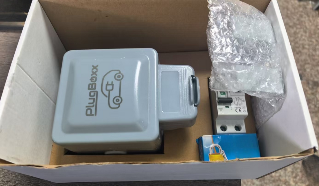 Prise renforcée voiture électrique et disjoncteur RCBO 30 mA